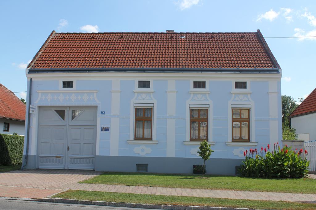 Ferienwohnungen Magedler Lutzmannsburg Exterior photo